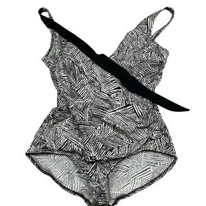 Vintage 80s/90s Stewart black and white one piece swimsuit USA made adult S/M